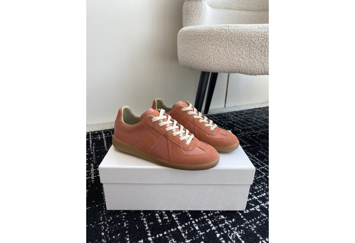 Maison M0rgiela Trainer (GATs)