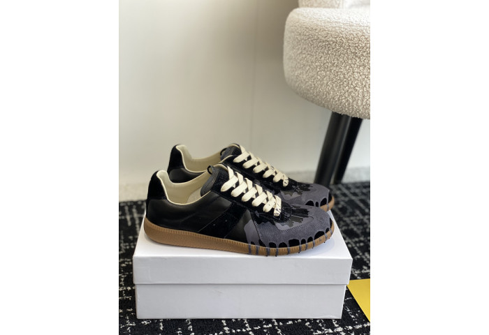Maison M0rgiela Trainer (GATs)