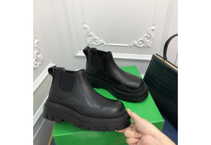 Botteg*Venta Tire Leather Ankle boots