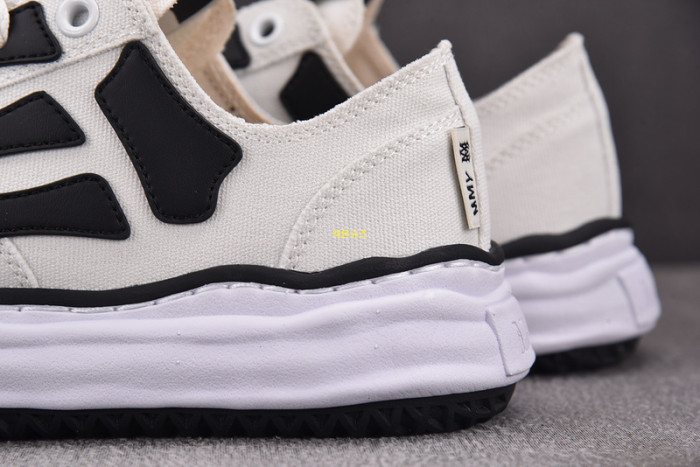 MMY&AMIRI Sneaker