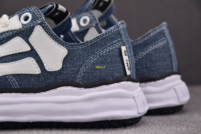 MMY&AMIRI Sneaker