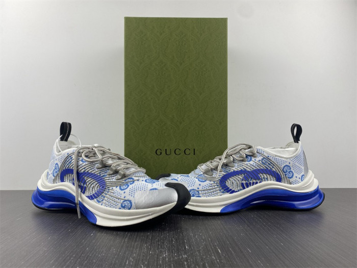 G*u*i1 run sneaker