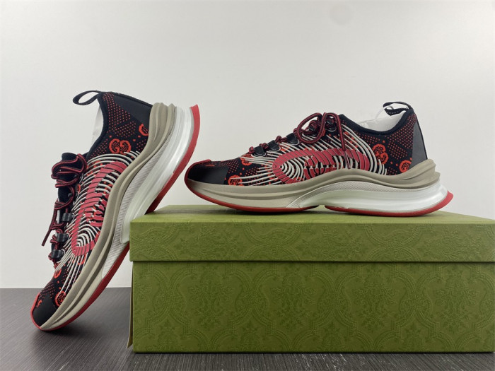 G*u*i1 run sneaker