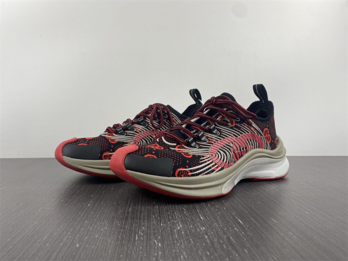 G*u*i1 run sneaker