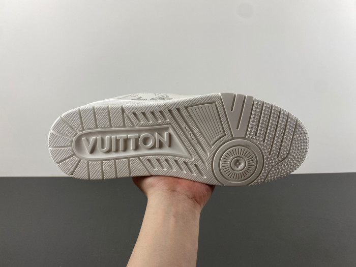 LOU1VTON trainer (EU47)