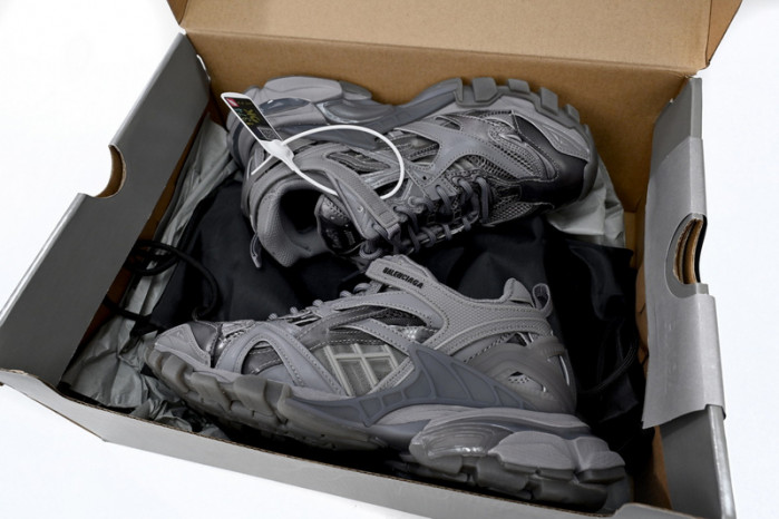 belanciaga Track 2 Sneaker Grey 668822 W3CT1 1800