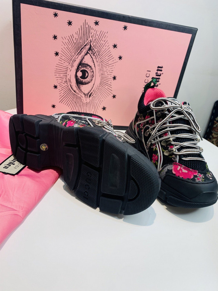 G*u*i1 journey flashtrek jewel crystal low boot