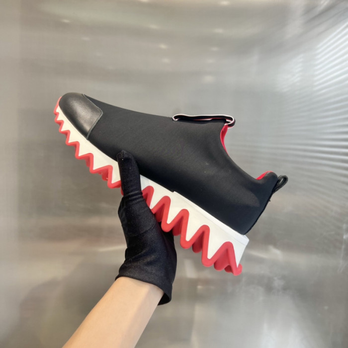 CHRISTIAN LOUBOUT1N Loubishark man (CUSTOMIZE)